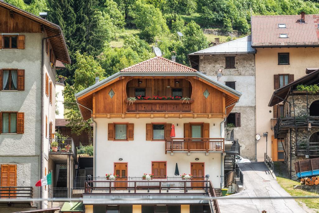 ラッビCasa Elenaアパートメント エクステリア 写真